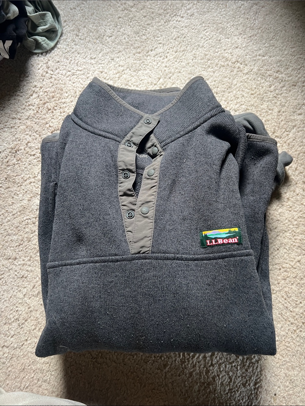 L.L. Bean Men's Dark Gray Henley Pullover with Logo Patch